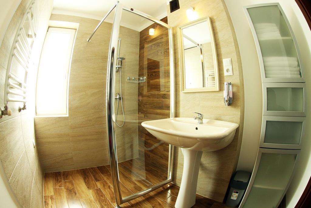 Apartamenty Pod Telegrafem เคียลเซ ภายนอก รูปภาพ