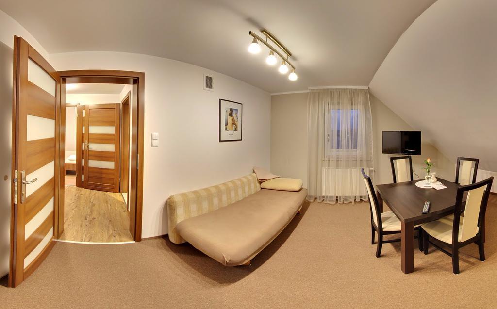 Apartamenty Pod Telegrafem เคียลเซ ภายนอก รูปภาพ