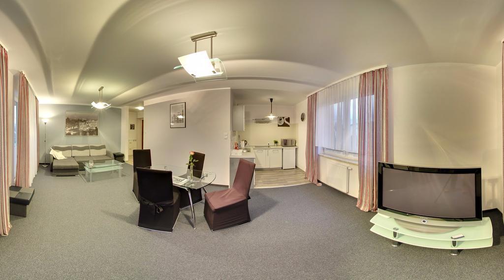 Apartamenty Pod Telegrafem เคียลเซ ภายนอก รูปภาพ