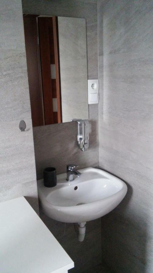 Apartamenty Pod Telegrafem เคียลเซ ภายนอก รูปภาพ
